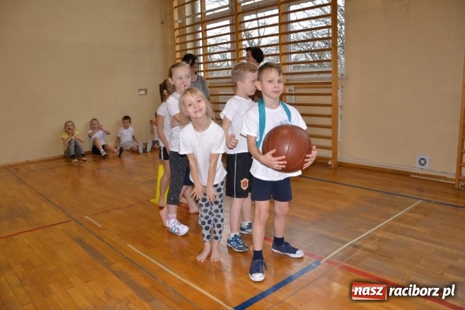 Zdjęcie w galerii na portalu naszraciborz.pl: Gminny turniej gier i zabaw w Zabełkowie wiadomości z regionu