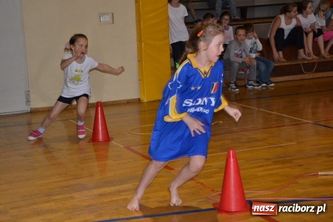 Zdjęcie w galerii na portalu naszraciborz.pl: Gminny turniej gier i zabaw w Zabełkowie wiadomości z regionu