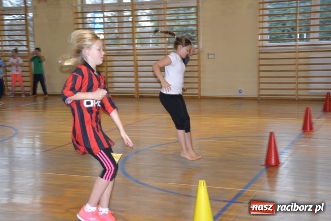 Zdjęcie w galerii na portalu naszraciborz.pl: Gminny turniej gier i zabaw w Zabełkowie wiadomości z regionu