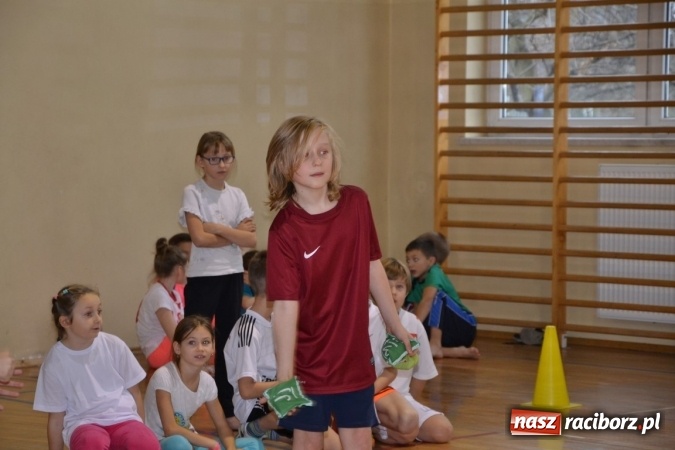 Zdjęcie w galerii na portalu naszraciborz.pl: Gminny turniej gier i zabaw w Zabełkowie wiadomości z regionu