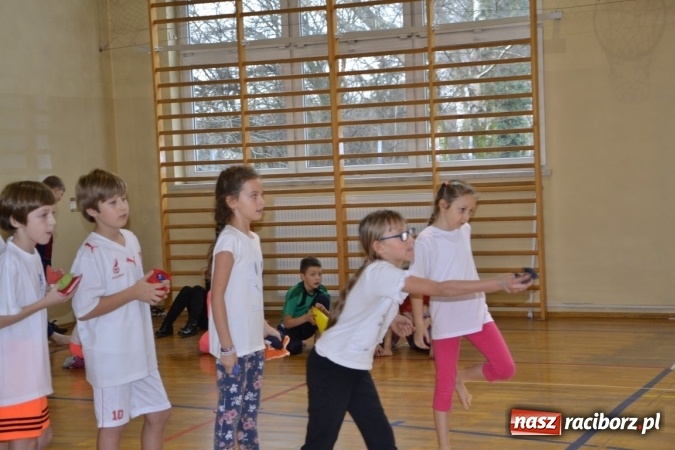 Zdjęcie w galerii na portalu naszraciborz.pl: Gminny turniej gier i zabaw w Zabełkowie wiadomości z regionu