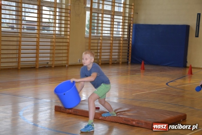 Zdjęcie w galerii na portalu naszraciborz.pl: Gminny turniej gier i zabaw w Zabełkowie wiadomości z regionu