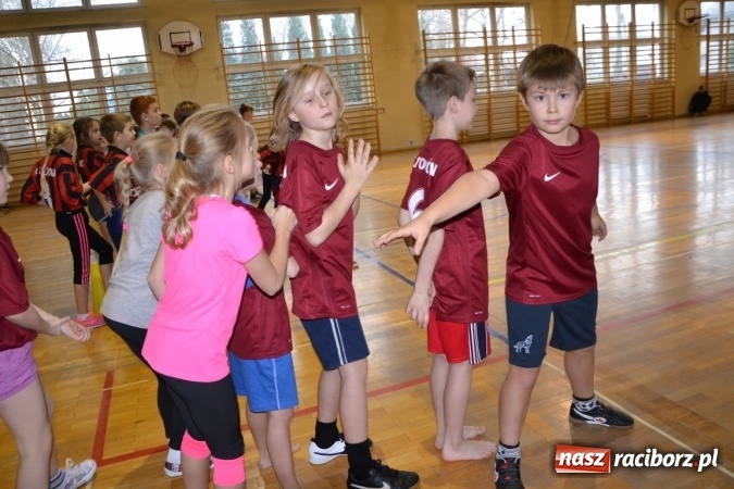 Zdjęcie w galerii na portalu naszraciborz.pl: Gminny turniej gier i zabaw w Zabełkowie wiadomości z regionu