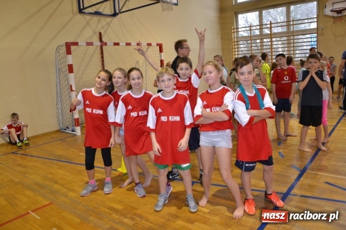 Zdjęcie w galerii na portalu naszraciborz.pl: Gminny turniej gier i zabaw w Zabełkowie wiadomości z regionu