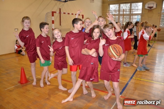 Zdjęcie w galerii na portalu naszraciborz.pl: Gminny turniej gier i zabaw w Zabełkowie wiadomości z regionu