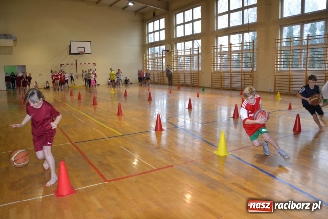 Zdjęcie w galerii na portalu naszraciborz.pl: Gminny turniej gier i zabaw w Zabełkowie wiadomości z regionu