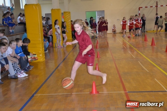 Zdjęcie w galerii na portalu naszraciborz.pl: Gminny turniej gier i zabaw w Zabełkowie wiadomości z regionu