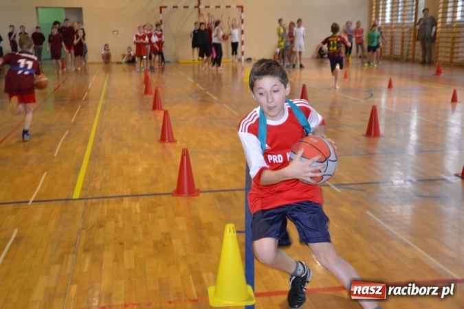 Zdjęcie w galerii na portalu naszraciborz.pl: Gminny turniej gier i zabaw w Zabełkowie wiadomości z regionu