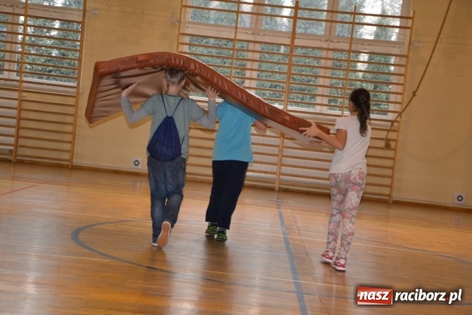 Zdjęcie w galerii na portalu naszraciborz.pl: Gminny turniej gier i zabaw w Zabełkowie wiadomości z regionu