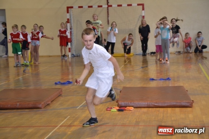 Zdjęcie w galerii na portalu naszraciborz.pl: Gminny turniej gier i zabaw w Zabełkowie wiadomości z regionu