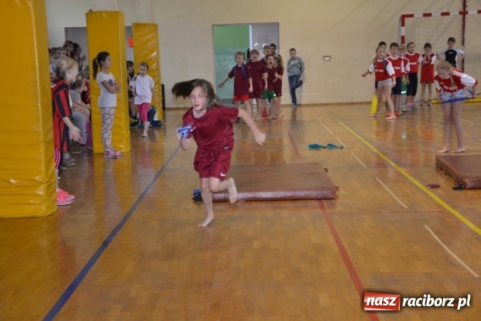 Zdjęcie w galerii na portalu naszraciborz.pl: Gminny turniej gier i zabaw w Zabełkowie wiadomości z regionu