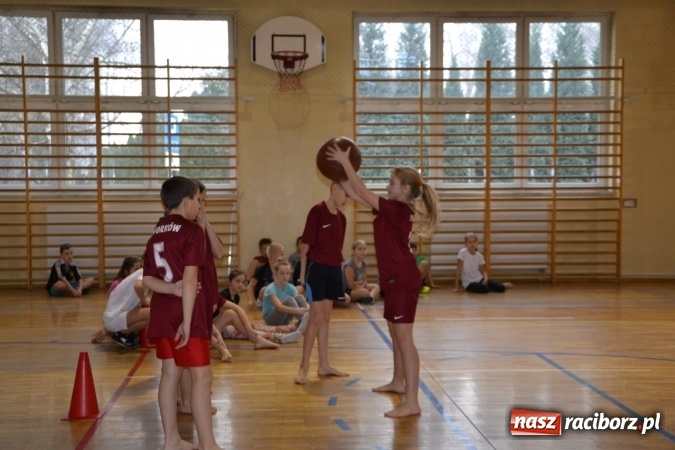 Zdjęcie w galerii na portalu naszraciborz.pl: Gminny turniej gier i zabaw w Zabełkowie wiadomości z regionu