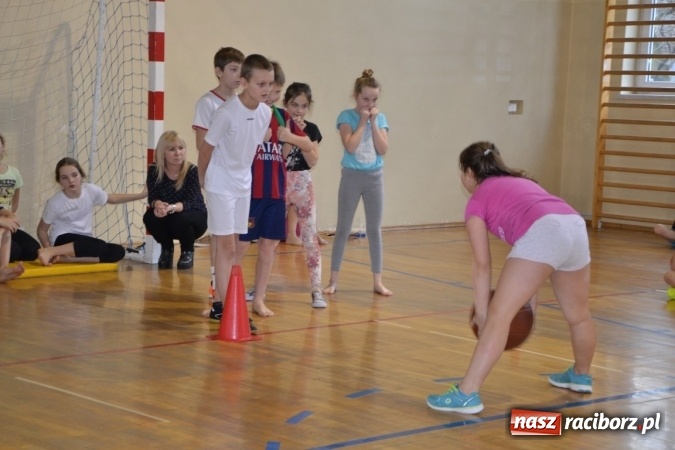 Zdjęcie w galerii na portalu naszraciborz.pl: Gminny turniej gier i zabaw w Zabełkowie wiadomości z regionu