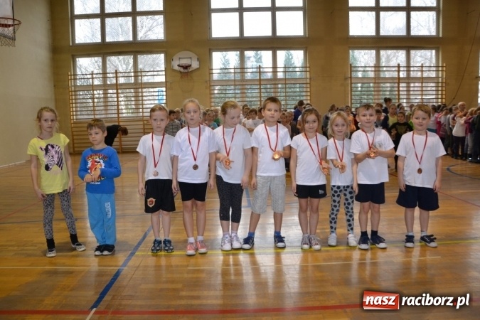 Zdjęcie w galerii na portalu naszraciborz.pl: Gminny turniej gier i zabaw w Zabełkowie wiadomości z regionu