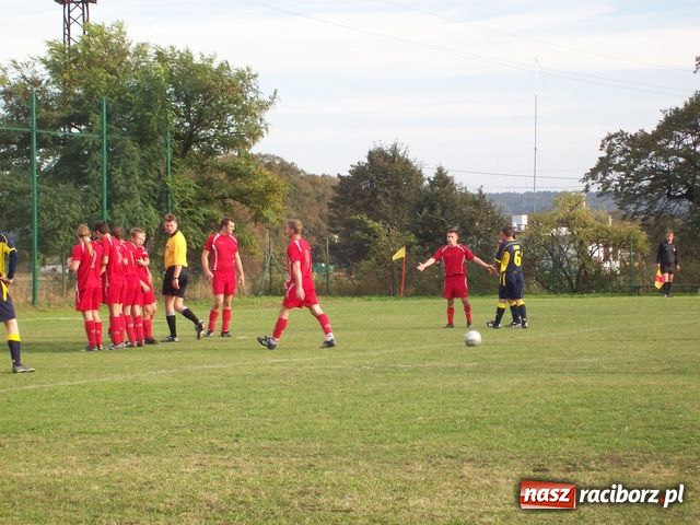 Zdjęcie w galerii na portalu naszraciborz.pl: Wicher zdmuchnął Lyski wiadomości z regionu