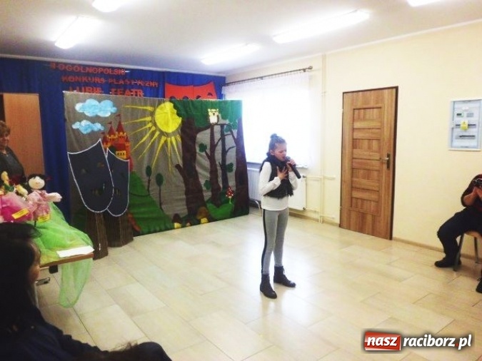 Zdjęcie w galerii na portalu naszraciborz.pl: W Kuźni Raciborskiej wyłoniono laureatów II Ogólnopolskiego Konkursu Plastycznego Lubię teatr  wiadomości z regionu