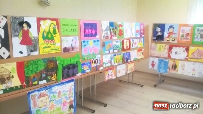 Zdjęcie w galerii na portalu naszraciborz.pl: W Kuźni Raciborskiej wyłoniono laureatów II Ogólnopolskiego Konkursu Plastycznego Lubię teatr  wiadomości z regionu