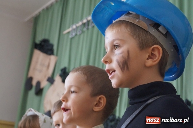 Zdjęcie w galerii na portalu naszraciborz.pl: Wiwat dla górnika! Barbórka w Babicach   wiadomości z regionu