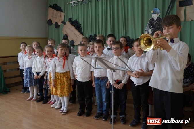 Zdjęcie w galerii na portalu naszraciborz.pl: Wiwat dla górnika! Barbórka w Babicach   wiadomości z regionu