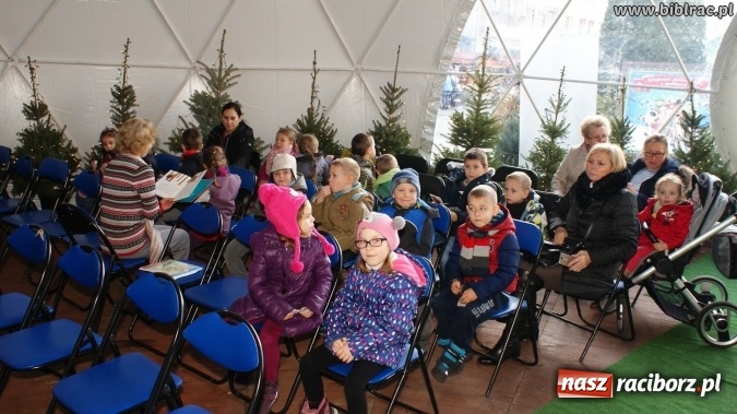 Zdjęcie w galerii na portalu naszraciborz.pl: Biblioteka na Jarmarku Bożonarodzeniowym  wiadomości z regionu