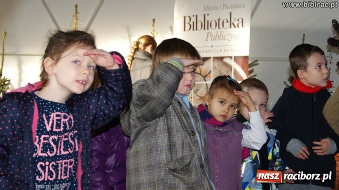 Zdjęcie w galerii na portalu naszraciborz.pl: Biblioteka na Jarmarku Bożonarodzeniowym  wiadomości z regionu