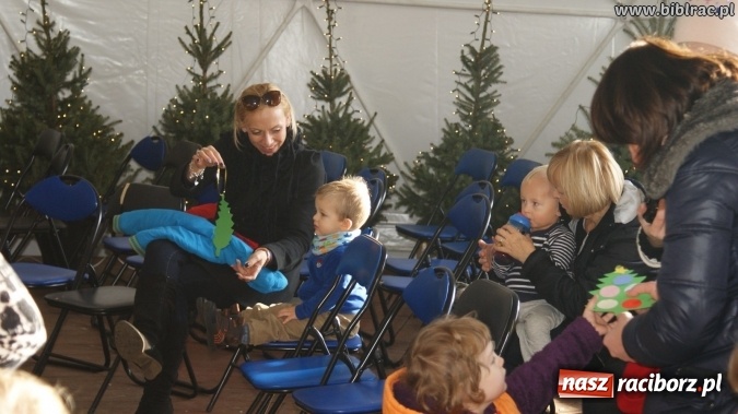 Zdjęcie w galerii na portalu naszraciborz.pl: Biblioteka na Jarmarku Bożonarodzeniowym  wiadomości z regionu
