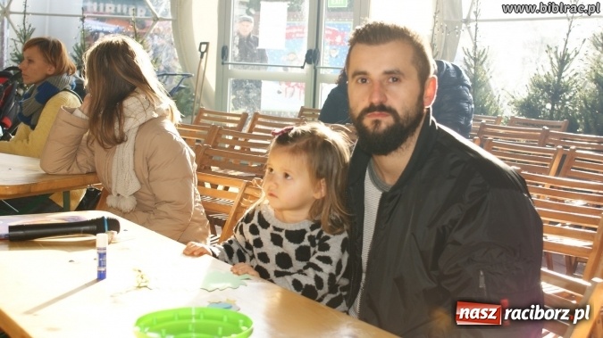 Zdjęcie w galerii na portalu naszraciborz.pl: Biblioteka na Jarmarku Bożonarodzeniowym  wiadomości z regionu