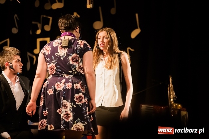 Zdjęcie w galerii na portalu naszraciborz.pl: Kolejna premiera spektaklu grupy teatralnej Irrealis wiadomości z regionu