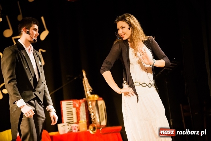 Zdjęcie w galerii na portalu naszraciborz.pl: Kolejna premiera spektaklu grupy teatralnej Irrealis wiadomości z regionu