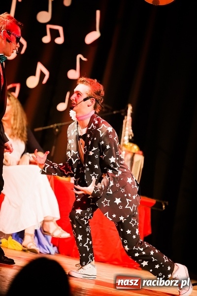 Zdjęcie w galerii na portalu naszraciborz.pl: Kolejna premiera spektaklu grupy teatralnej Irrealis wiadomości z regionu