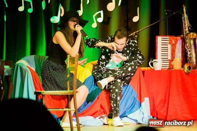 Zdjęcie w galerii na portalu naszraciborz.pl: Kolejna premiera spektaklu grupy teatralnej Irrealis wiadomości z regionu