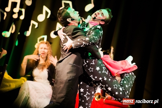 Zdjęcie w galerii na portalu naszraciborz.pl: Kolejna premiera spektaklu grupy teatralnej Irrealis wiadomości z regionu