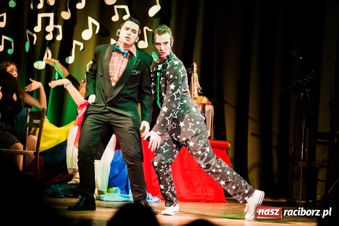 Zdjęcie w galerii na portalu naszraciborz.pl: Kolejna premiera spektaklu grupy teatralnej Irrealis wiadomości z regionu