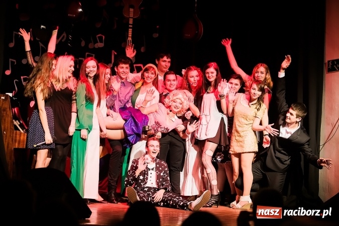 Zdjęcie w galerii na portalu naszraciborz.pl: Kolejna premiera spektaklu grupy teatralnej Irrealis wiadomości z regionu