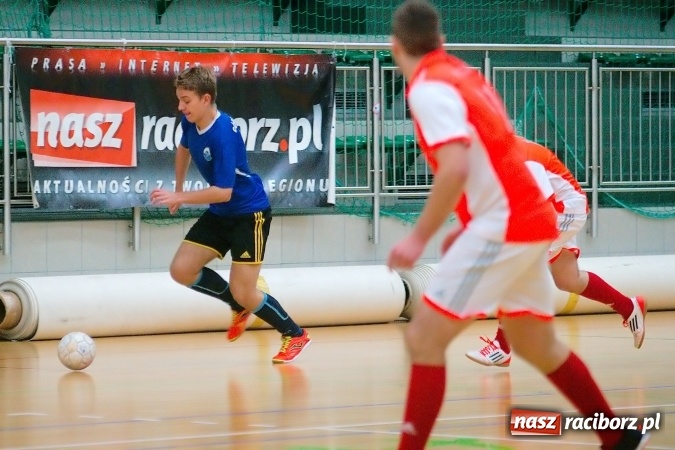 Zdjęcie w galerii na portalu naszraciborz.pl: Remisowy piątek w HLPN. Dwa tuziny goli w Arenie Rafako wiadomości z regionu
