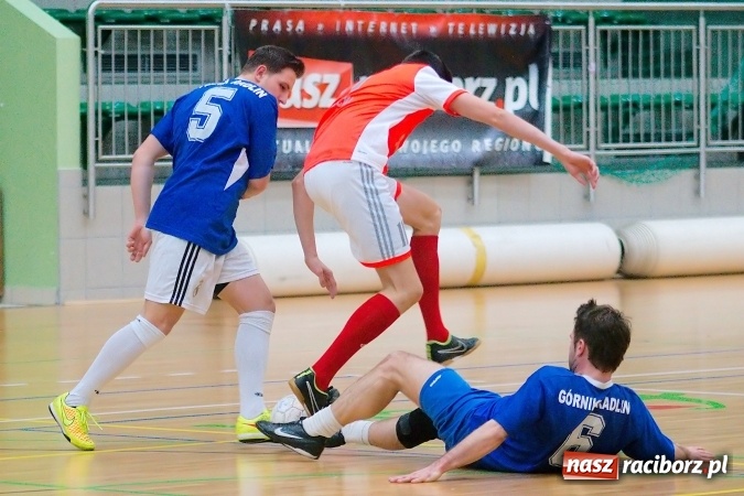 Zdjęcie w galerii na portalu naszraciborz.pl: Remisowy piątek w HLPN. Dwa tuziny goli w Arenie Rafako wiadomości z regionu
