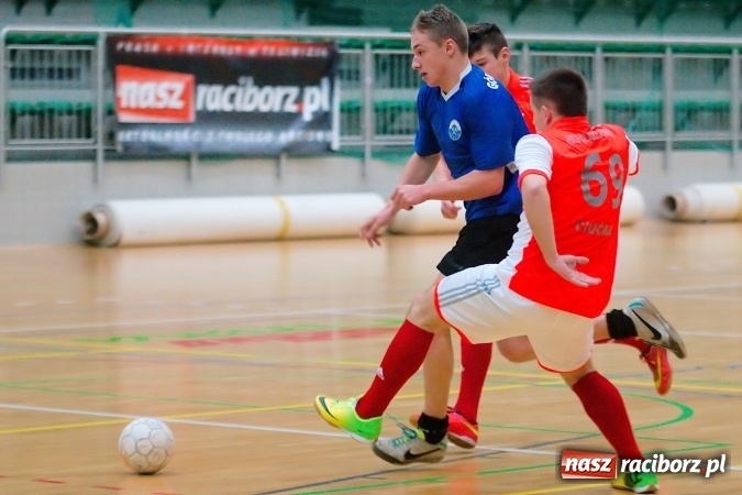 Zdjęcie w galerii na portalu naszraciborz.pl: Remisowy piątek w HLPN. Dwa tuziny goli w Arenie Rafako wiadomości z regionu