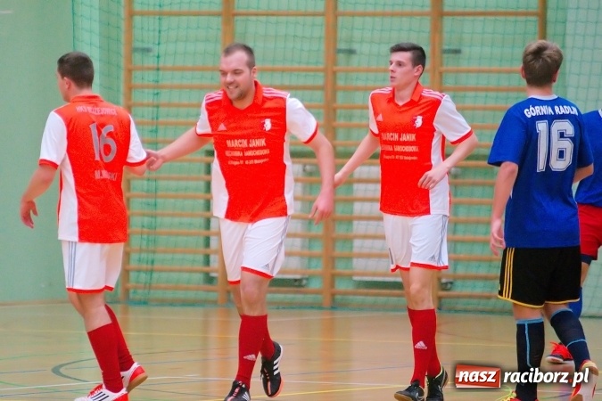 Zdjęcie w galerii na portalu naszraciborz.pl: Remisowy piątek w HLPN. Dwa tuziny goli w Arenie Rafako wiadomości z regionu