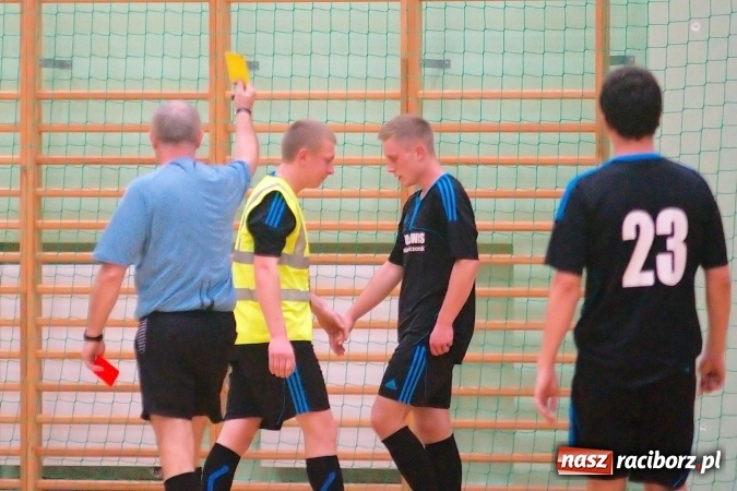 Zdjęcie w galerii na portalu naszraciborz.pl: Remisowy piątek w HLPN. Dwa tuziny goli w Arenie Rafako wiadomości z regionu