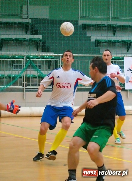 Zdjęcie w galerii na portalu naszraciborz.pl: Remisowy piątek w HLPN. Dwa tuziny goli w Arenie Rafako wiadomości z regionu