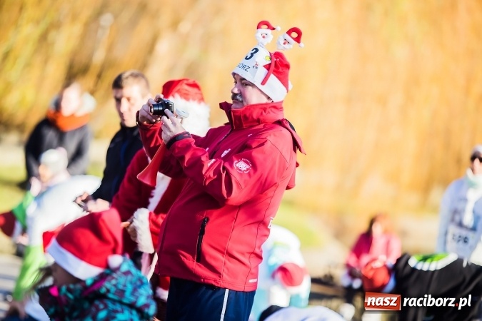 Zdjęcie w galerii na portalu naszraciborz.pl: Bieg Mikołajkowy i Nordic Walking w Parku Roth wiadomości z regionu