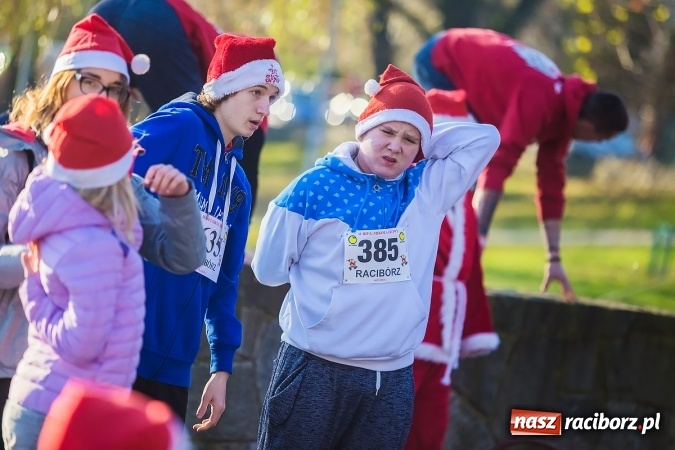 Zdjęcie w galerii na portalu naszraciborz.pl: Bieg Mikołajkowy i Nordic Walking w Parku Roth wiadomości z regionu