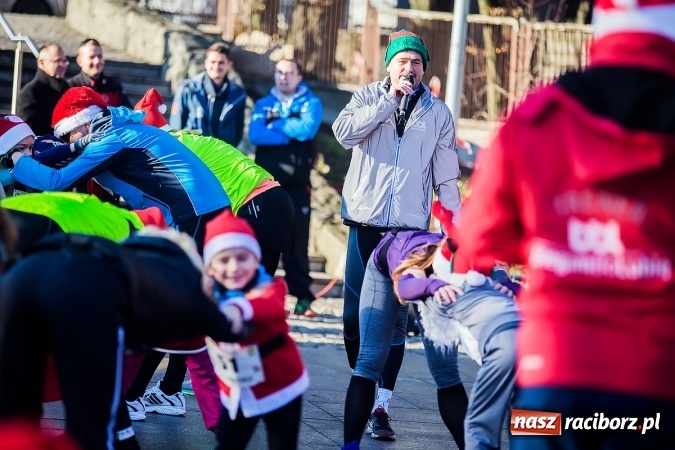 Zdjęcie w galerii na portalu naszraciborz.pl: Bieg Mikołajkowy i Nordic Walking w Parku Roth wiadomości z regionu