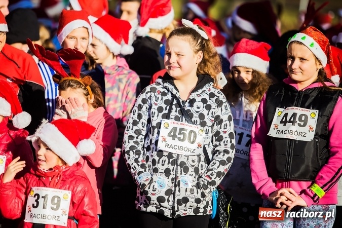 Zdjęcie w galerii na portalu naszraciborz.pl: Bieg Mikołajkowy i Nordic Walking w Parku Roth wiadomości z regionu