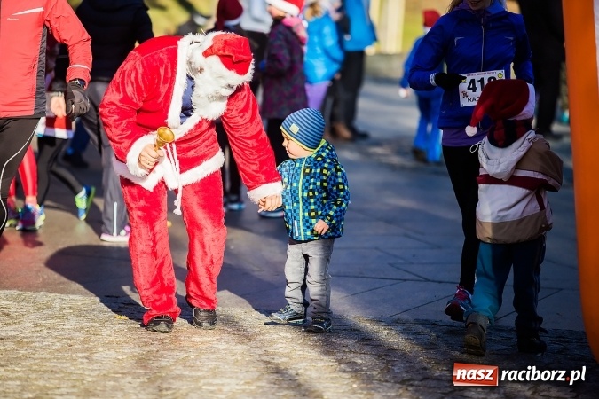 Zdjęcie w galerii na portalu naszraciborz.pl: Bieg Mikołajkowy i Nordic Walking w Parku Roth wiadomości z regionu