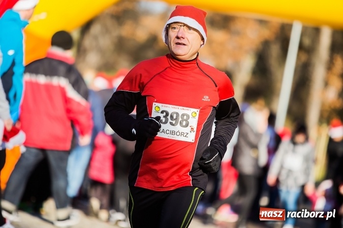 Zdjęcie w galerii na portalu naszraciborz.pl: Bieg Mikołajkowy i Nordic Walking w Parku Roth wiadomości z regionu