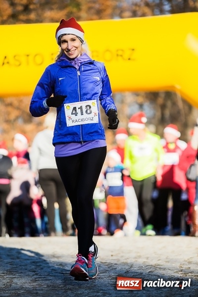Zdjęcie w galerii na portalu naszraciborz.pl: Bieg Mikołajkowy i Nordic Walking w Parku Roth wiadomości z regionu