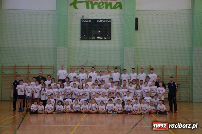 Zdjęcie w galerii na portalu naszraciborz.pl: Święty Mikołaj odwiedził dziś unitów  wiadomości z regionu