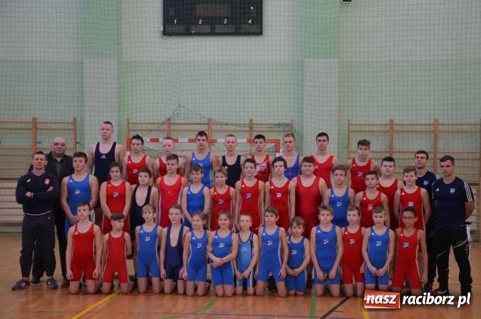 Zdjęcie w galerii na portalu naszraciborz.pl: Święty Mikołaj odwiedził dziś unitów  wiadomości z regionu