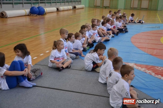 Zdjęcie w galerii na portalu naszraciborz.pl: Święty Mikołaj odwiedził dziś unitów  wiadomości z regionu